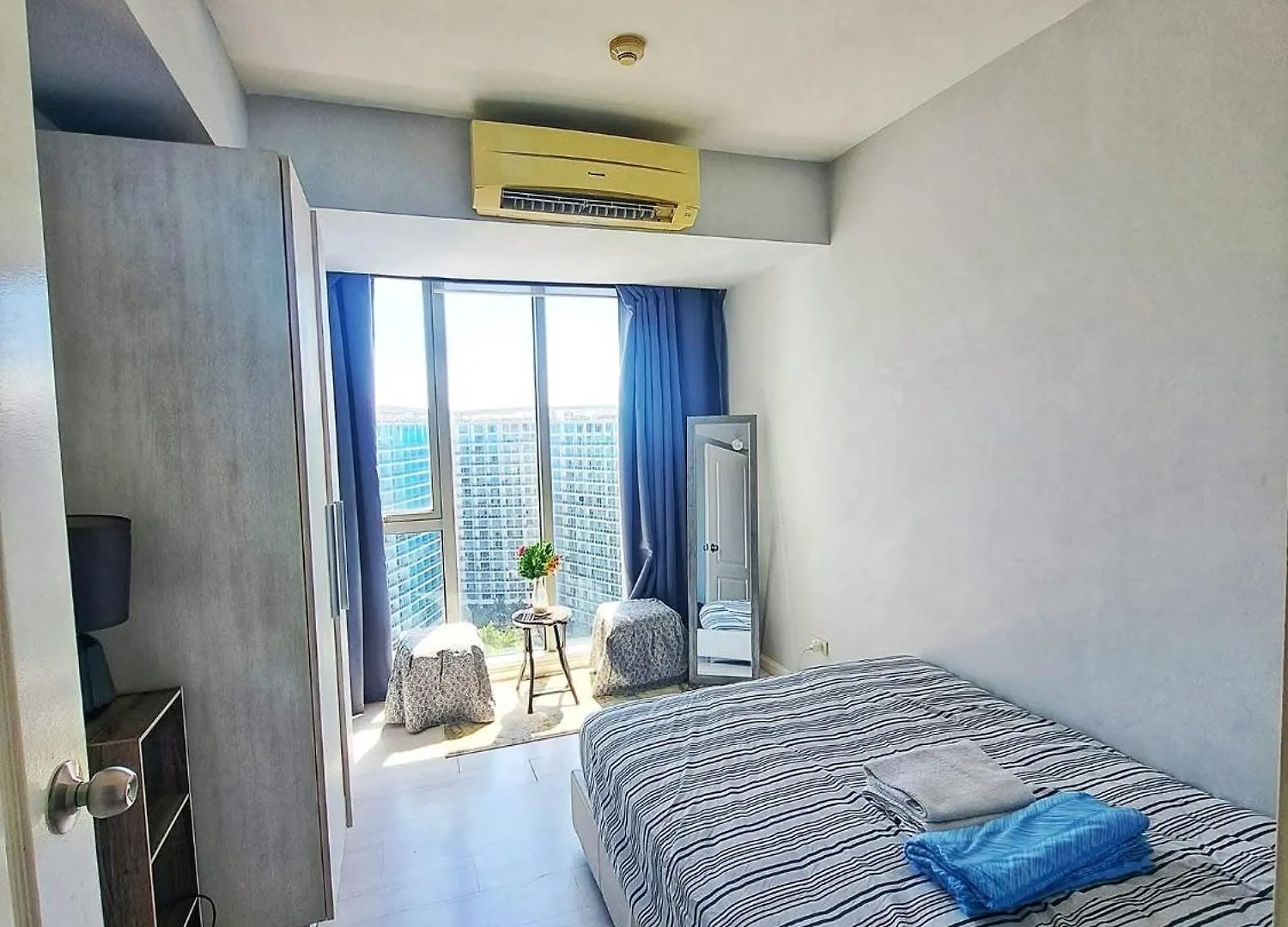 Apartment Penthouse 2Bedrooms Beachview Manila